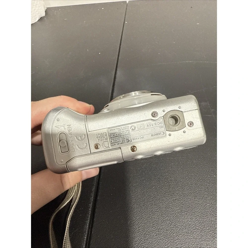 Canon PowerShot A520 4.0MP Digital Camera PARTS ONLY